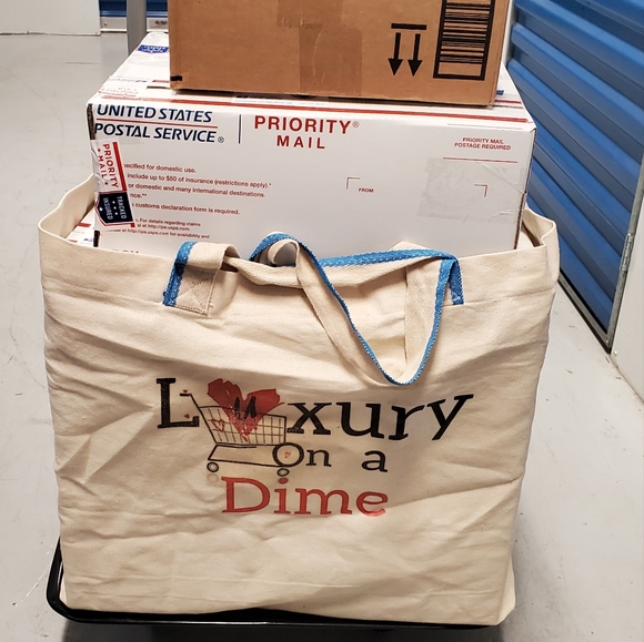 LUXURY ON A DIME LLC - Picture 5 of 16